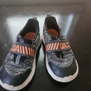 Under Armour Gray Slip On Sneakers‎ Boys Size 9
